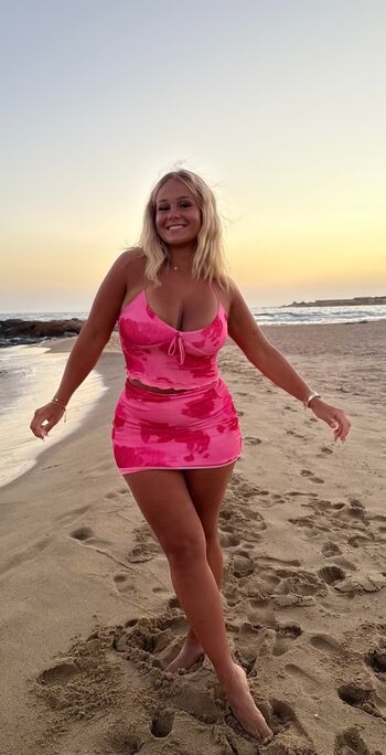 Full leaked Sofieeeee/ private onlyfans photo