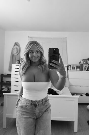 Full leaked Mimmissu/ private onlyfans photo