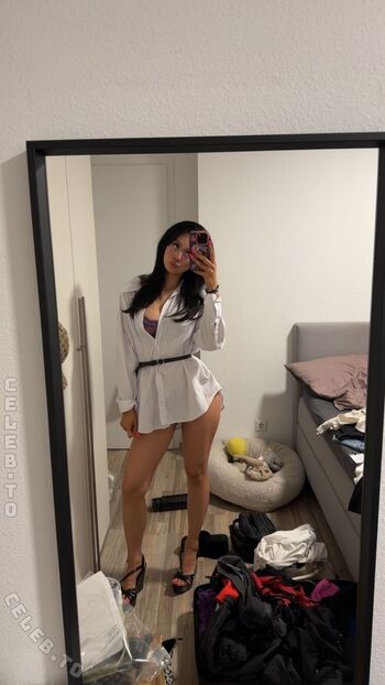 Full leaked Avakisses private onlyfans photo