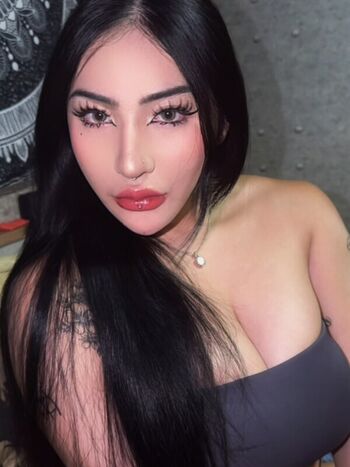 Full leaked Avalynbabe private onlyfans photo