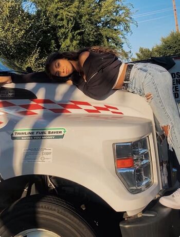 Full leaked Avery gilmore private onlyfans photo