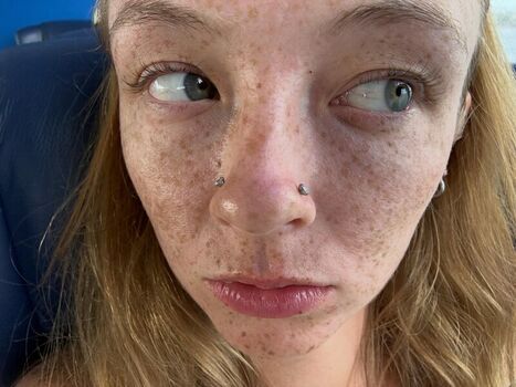 Full leaked Avery shipp page private onlyfans photo
