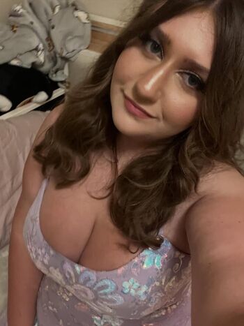 Full leaked Aviannanemback private onlyfans photo