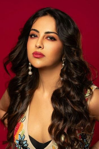 Full leaked Avika gor private onlyfans photo