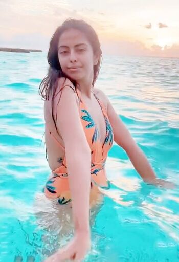 Full leaked Avika gor private onlyfans photo