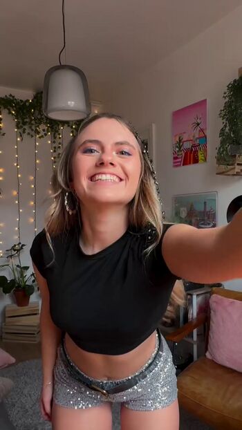 Full leaked Axelle maga page private onlyfans photo