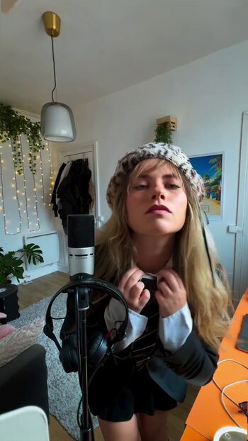 Full leaked Axelle maga page private onlyfans photo