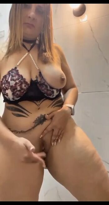 Full leaked Ayelengautotolosa private onlyfans photo