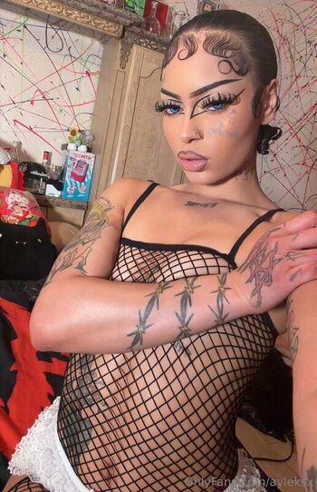 Full leaked Ayleks private onlyfans photo