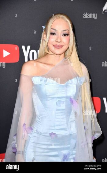 Full leaked Ayliva private onlyfans photo