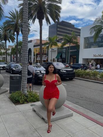 Full leaked Ayushaaaa private onlyfans photo