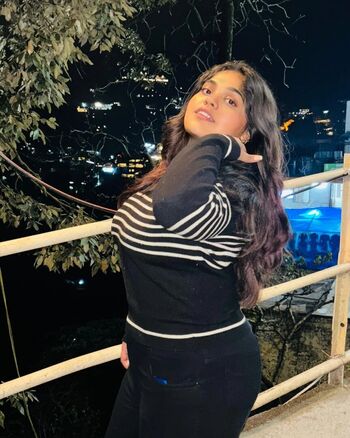 Full leaked Ayushi bhardwaj private onlyfans photo