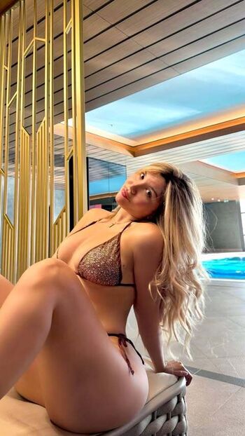 Full leaked Ayysee private onlyfans photo