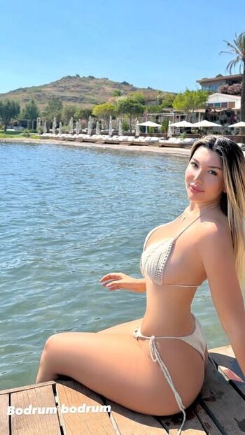 Full leaked Ayysee private onlyfans photo