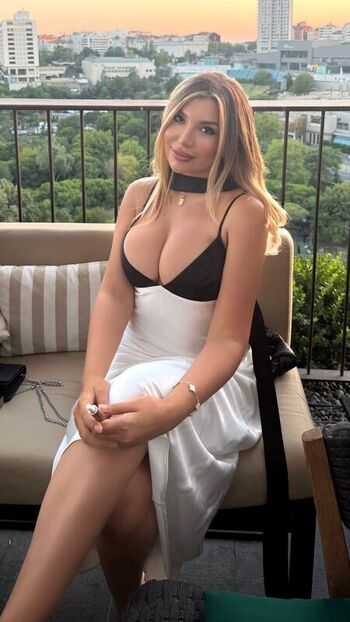 Full leaked Ayysee page private onlyfans photo