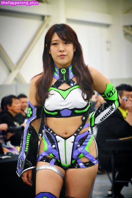 Full leaked Leehee express/ private onlyfans photo