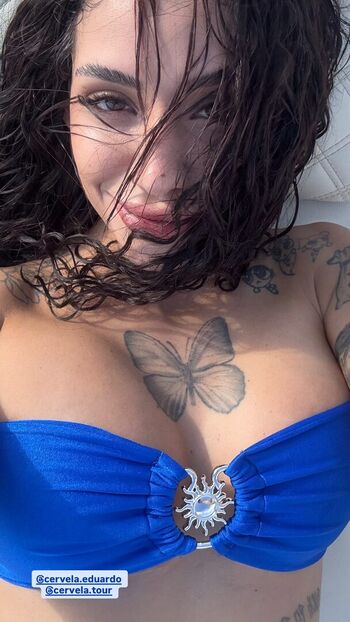 Full leaked Azzy private onlyfans photo