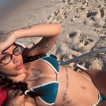 Full leaked Alina mayer/ private onlyfans photo