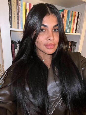 Full leaked Babi laranjinha private onlyfans photo