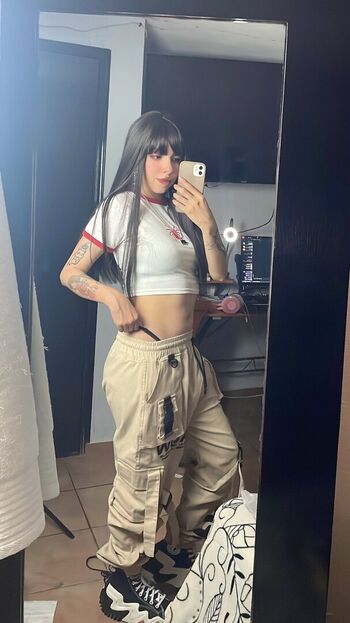 Full leaked Babyakem private onlyfans photo