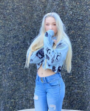 Full leaked Babyblubunny private onlyfans photo