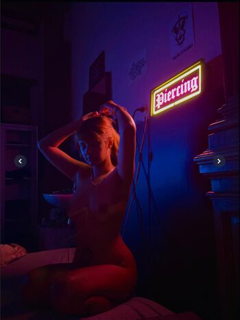 Babybunnysmokingzaza