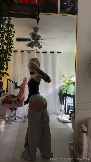 babyfooji / peachtot