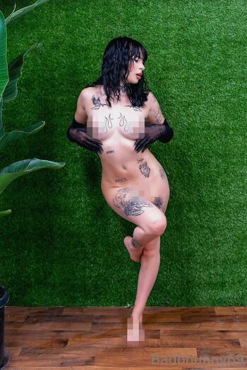 Full leaked Badbhunny private onlyfans photo