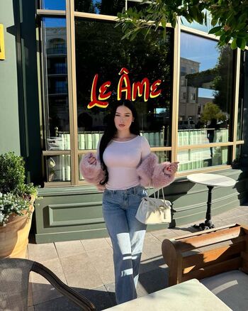 Full leaked Baddie maddie private onlyfans photo