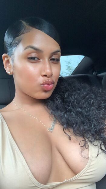 Full leaked Badnana private onlyfans photo