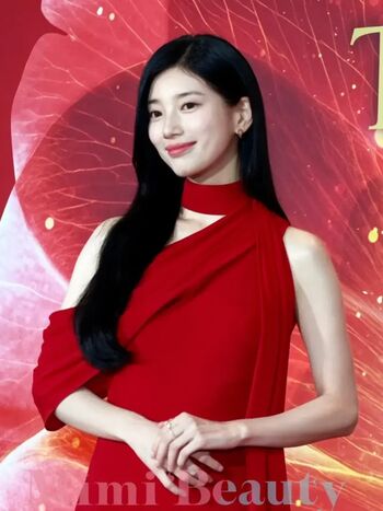 Bae Suzy