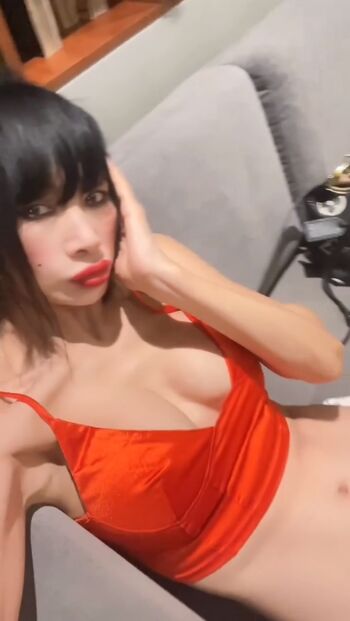 Bai Ling