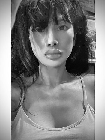 Full leaked Bai ling page private onlyfans photo