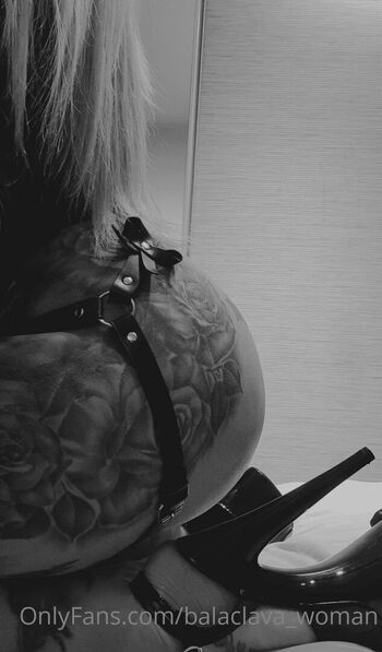 balaclava_woman