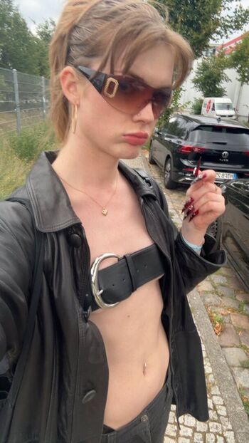 Full leaked Bambi snow private onlyfans photo