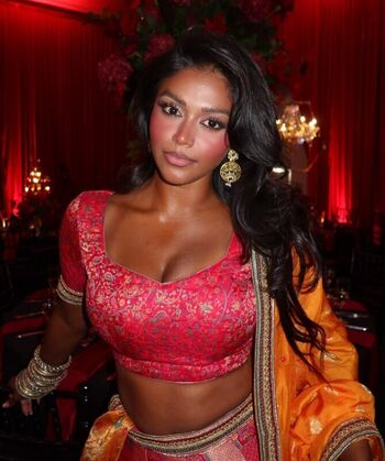 Full leaked Bangladeshi private onlyfans photo