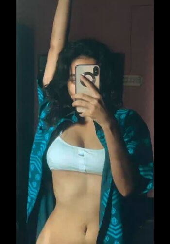 Full leaked Bangladeshi private onlyfans photo