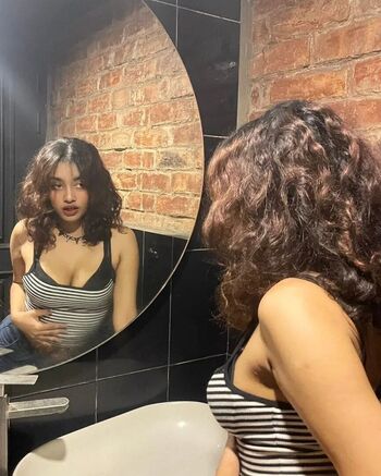 Full leaked Bangladeshi private onlyfans photo