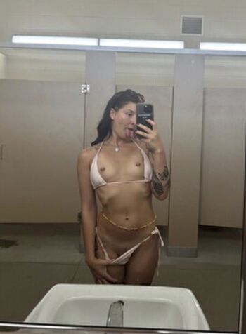 Full leaked Basskittenblue page private onlyfans photo