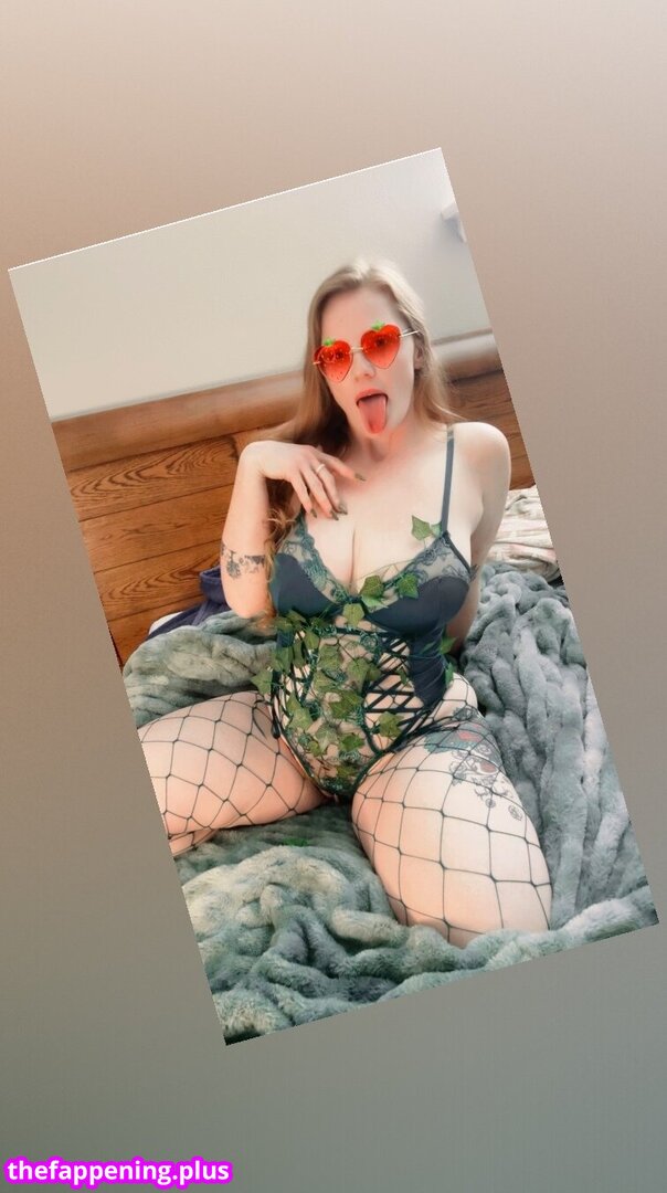 bbstrawberri / https: Fotografie OnlyFans Dezbrăcată #5