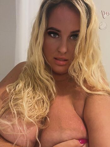 Full leaked Bbw fat or chubby models private onlyfans photo