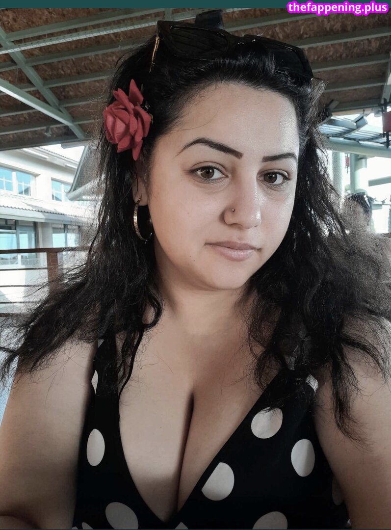 BBW / bbw_layla / chubby / curvy ladies / embersweetsvip / https: / monafaith / norarosejeanxx / vichotflix Фото обнажённых OnlyFans #19