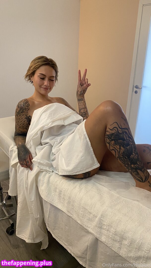 bbyekra Fotografie OnlyFans Dezbrăcată #24