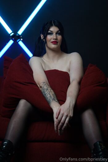 Bea Priestley | Blair Davenport