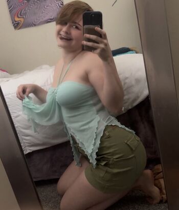 Full leaked Beanswithbombs private onlyfans photo