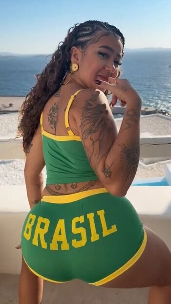 Beca Barreto