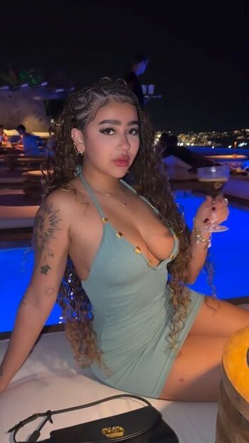 Beca Barreto