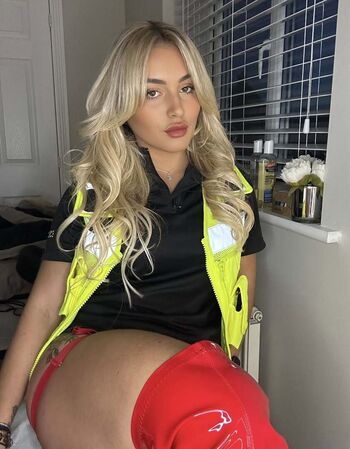 Full leaked Becca off duty page private onlyfans photo