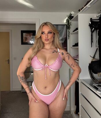 Full leaked Beckiiwhiting private onlyfans photo