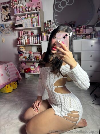 Full leaked Bella private onlyfans photo